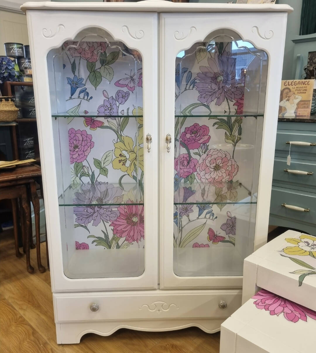 Made to order - Commissioning Service Available - Display Cabinet/Gin Cabinet/Drinks Cabinet, Designed and Painted to order