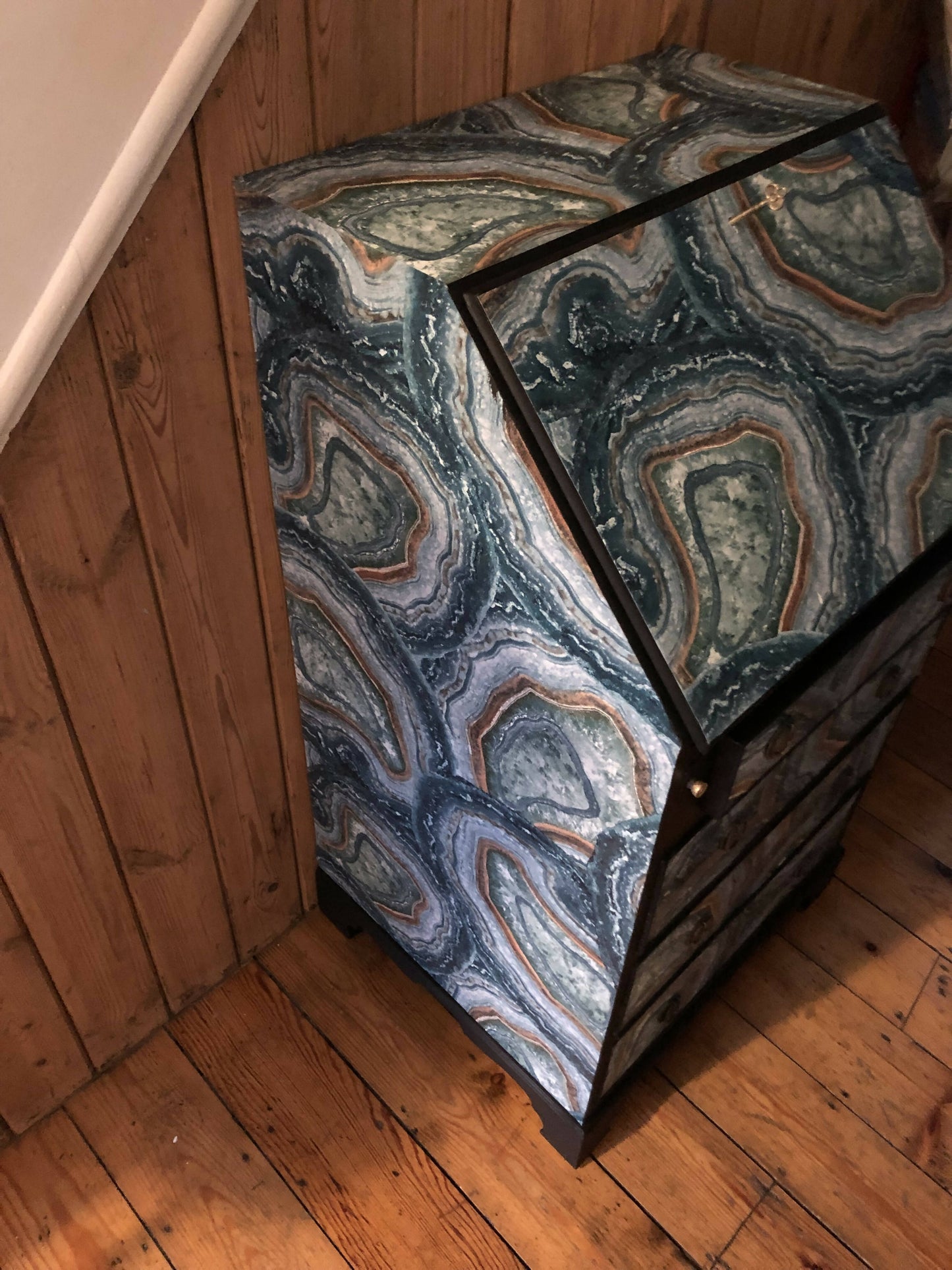 Bureau up cycled