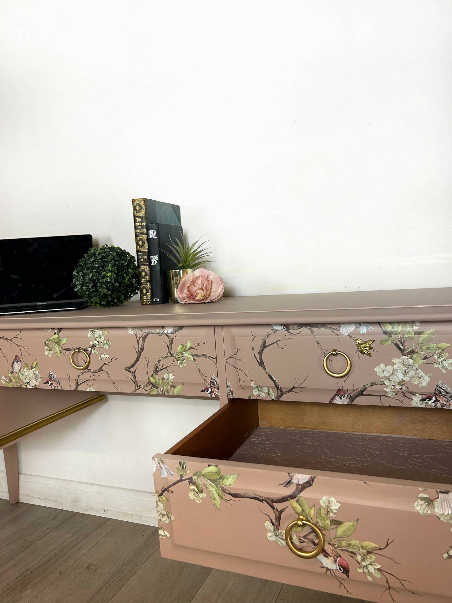 French Style Stag Pink Desk/Dressing Table