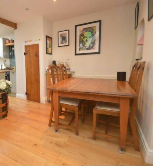 Arts and Crafts Oak Dining Table and 4 Chairs