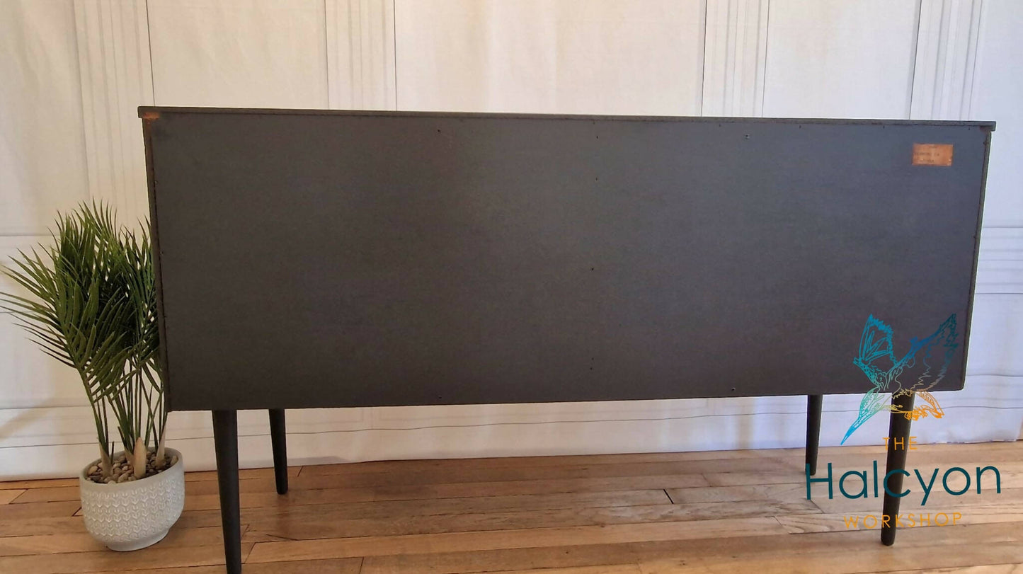 ***SOLD****Mid Century Modern ( MCM ) Sideboard