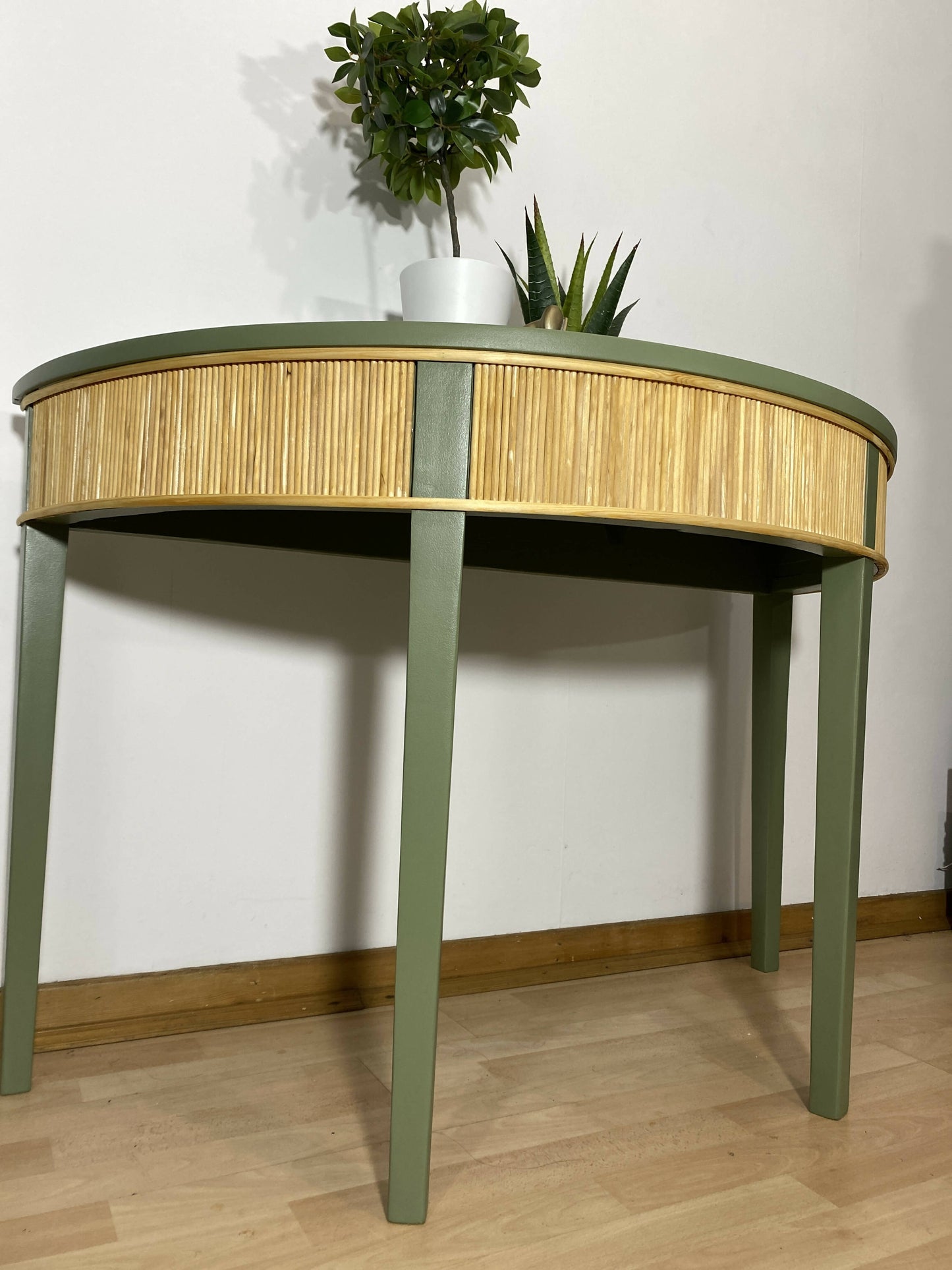 Demi Lune, Half Moon Table