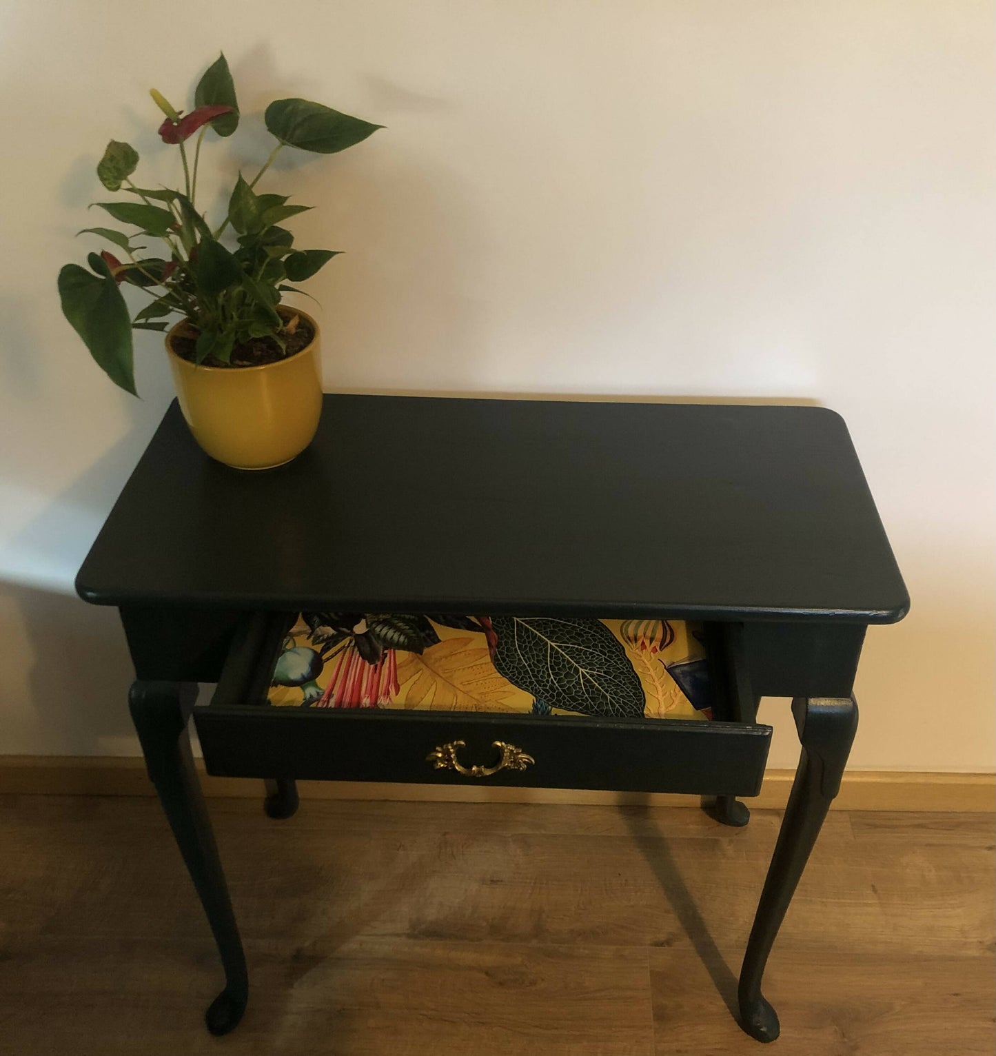 Georgian/Queen Anne style console table/dressing table