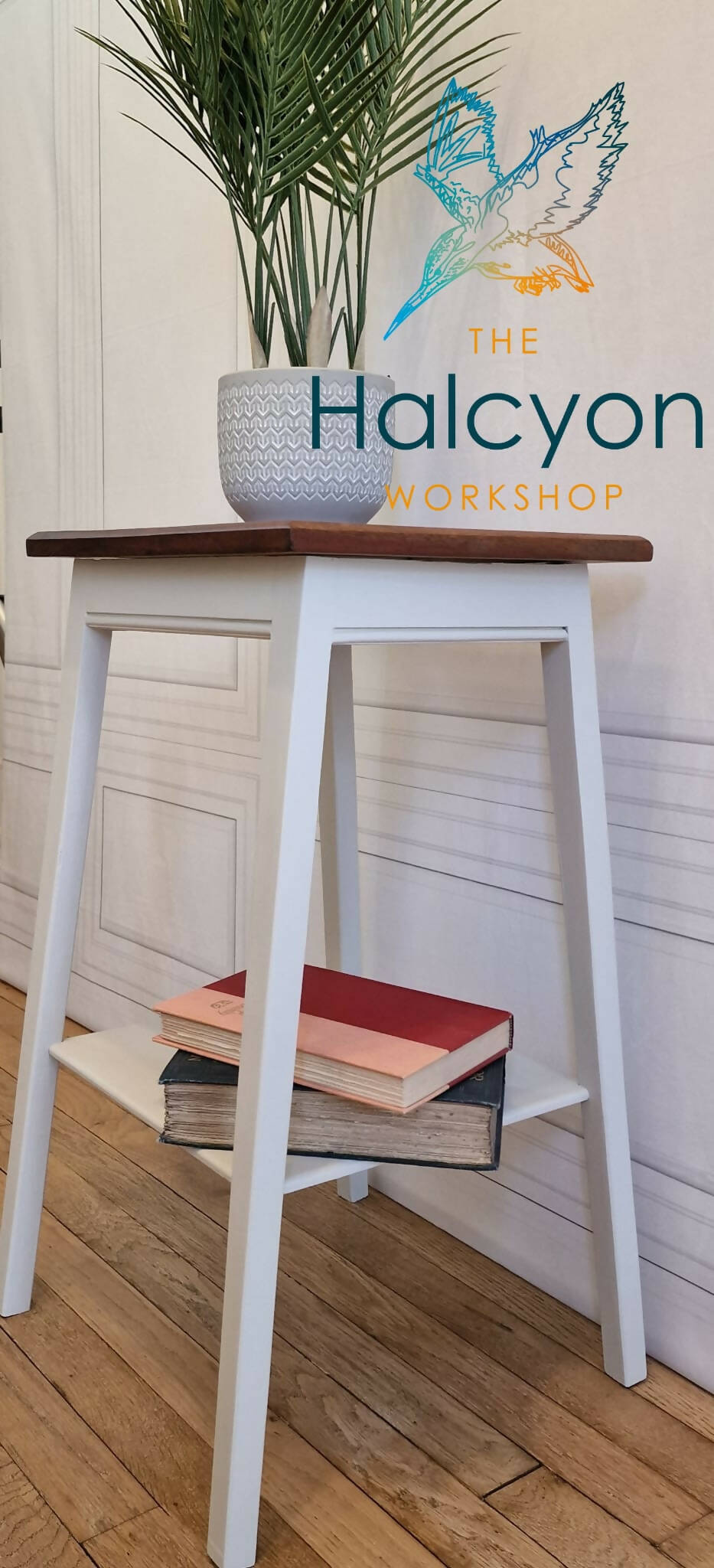 Plant Stand Mahogany