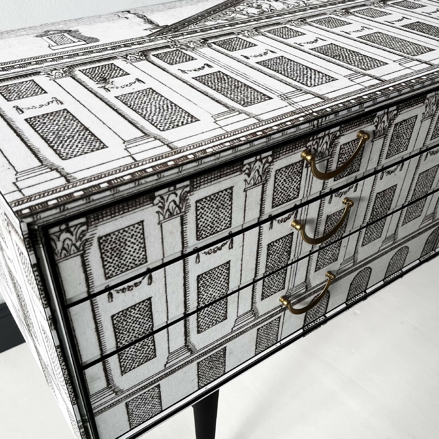 Painted Vintage Sideboard with light retro design Painted drawers Mid-ventury modern dressing table