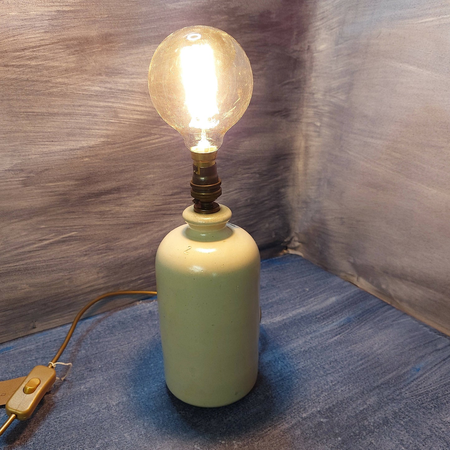 Decorative Country Kitchen Lamp