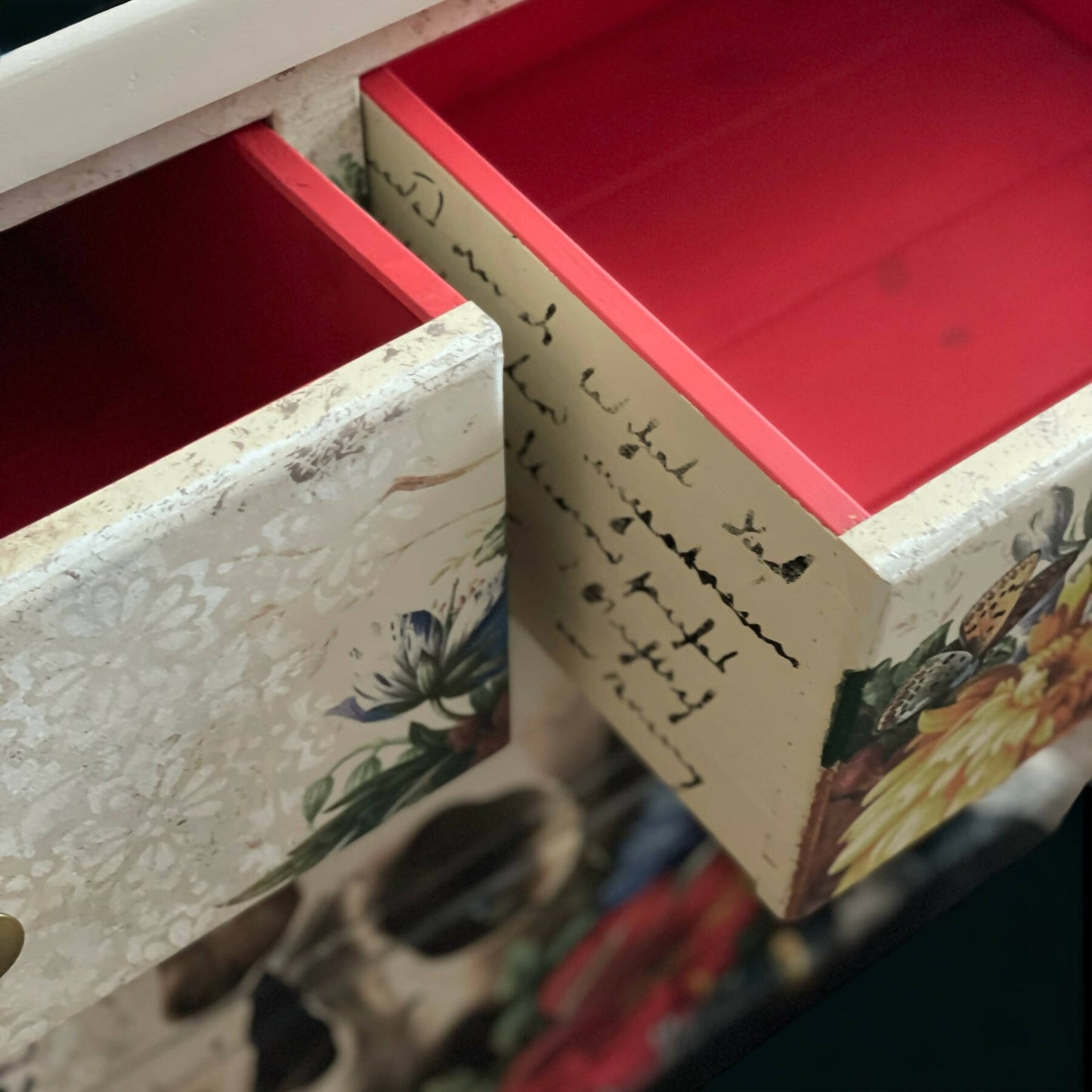 Stunning Skull & Flowers Chest of Drawers