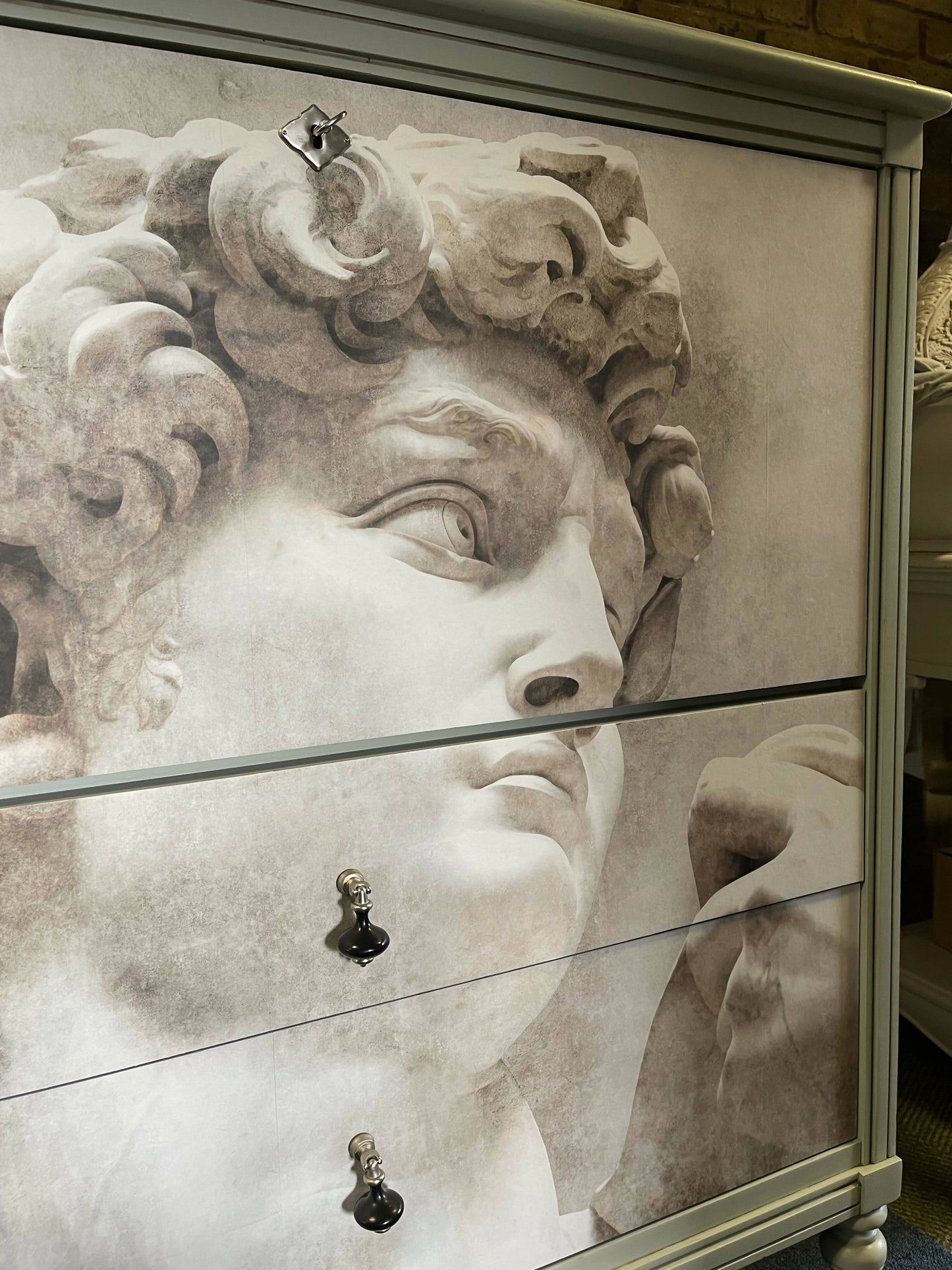 Secrétaire desk, Writing desk depicting Michelangelo’s David