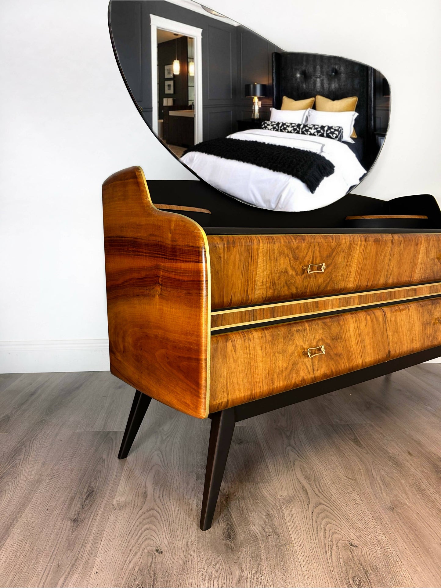 Black and Gold Dressing Table