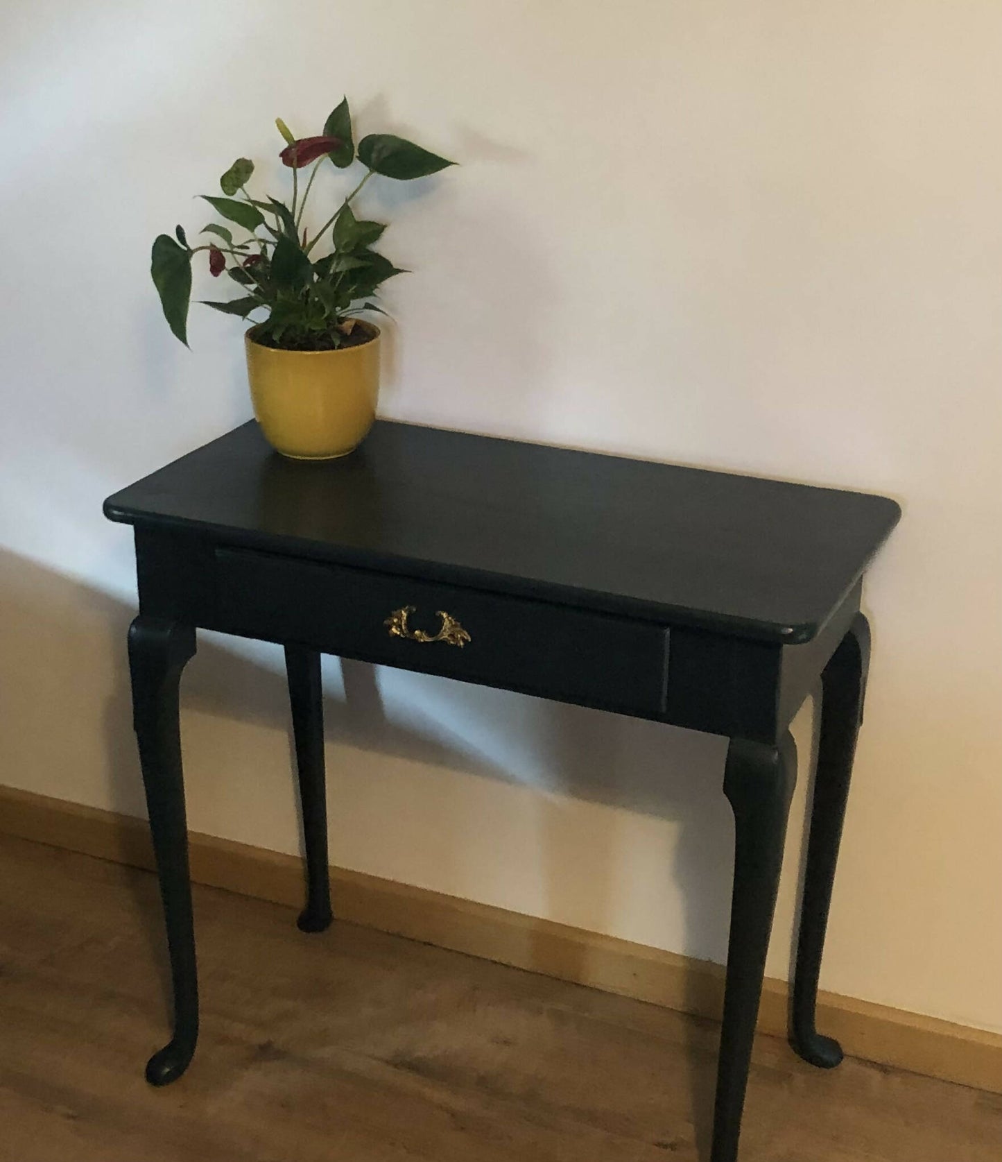 Georgian/Queen Anne style console table/dressing table