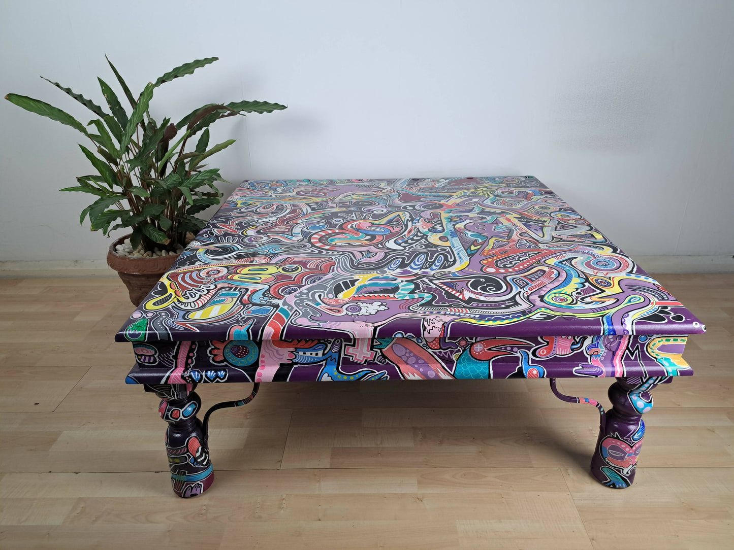Vibrant coffee table