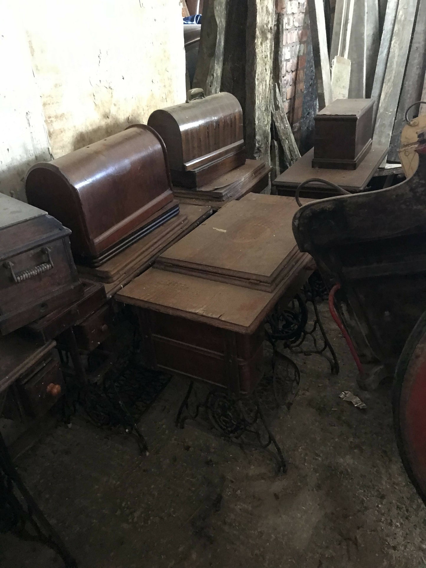 Sewing tables - 5 kinds available