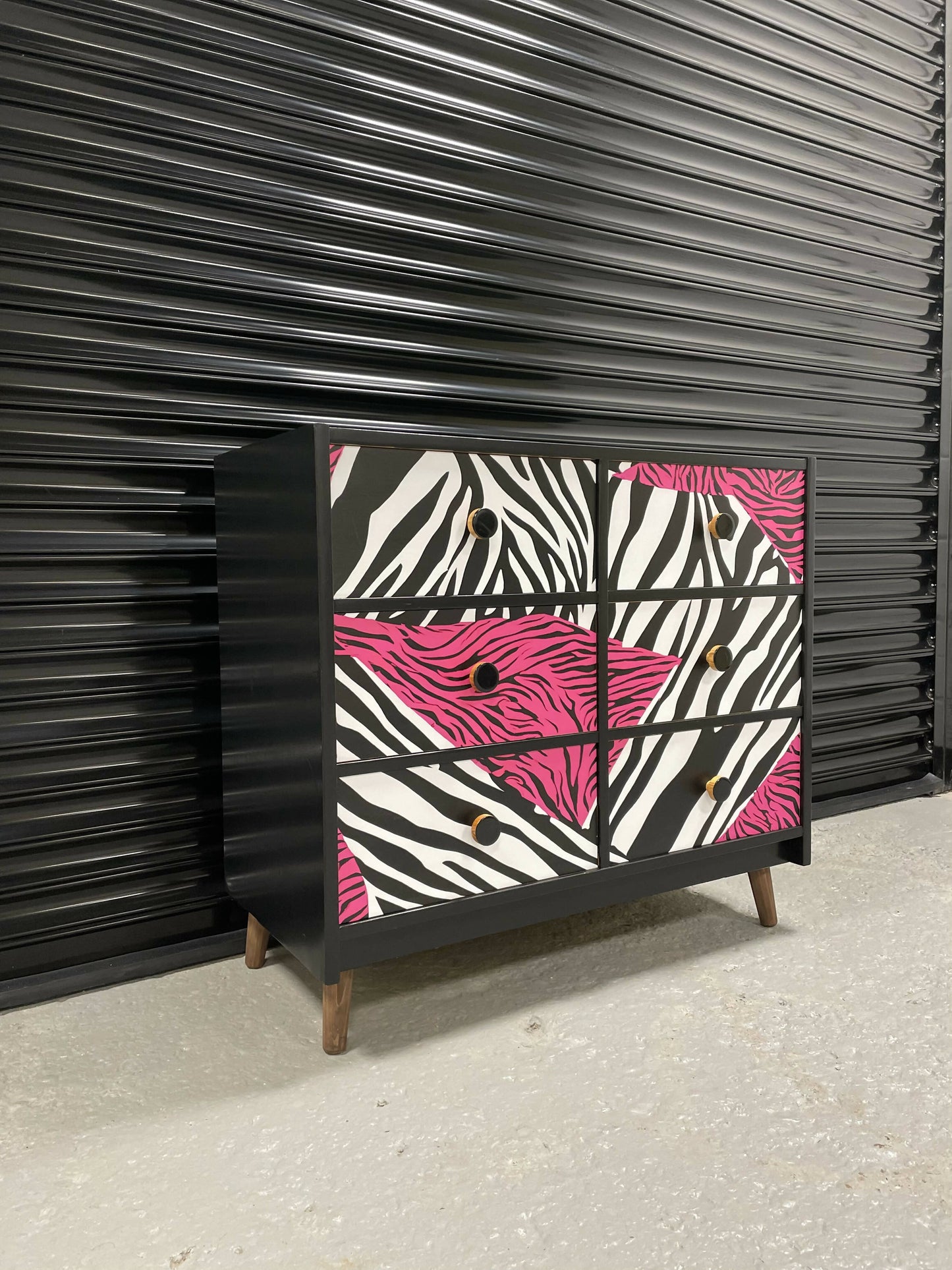 Black and White Vintage Zebra Chest of Drawers / Sideboard