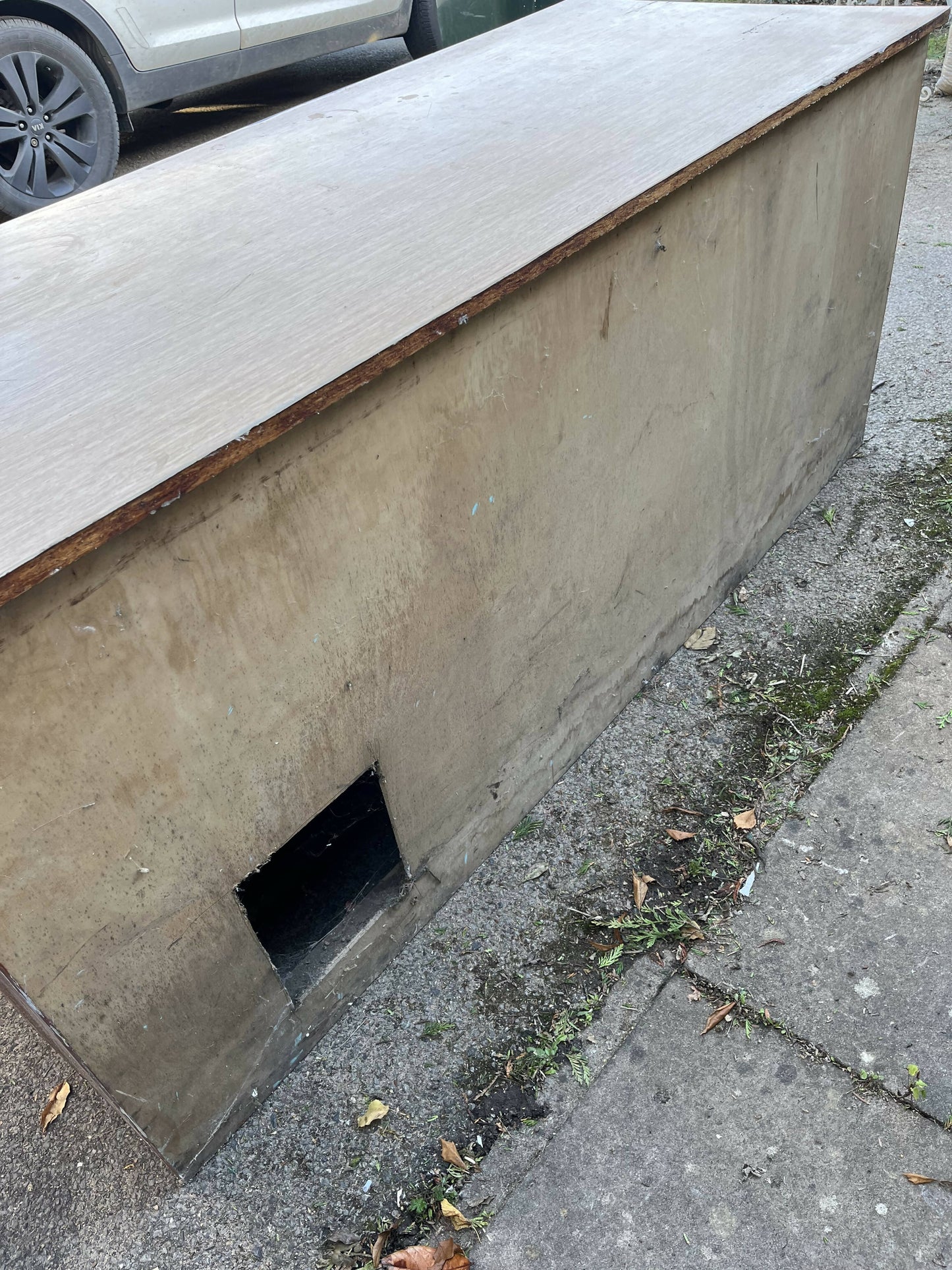 Old desk for upcycling