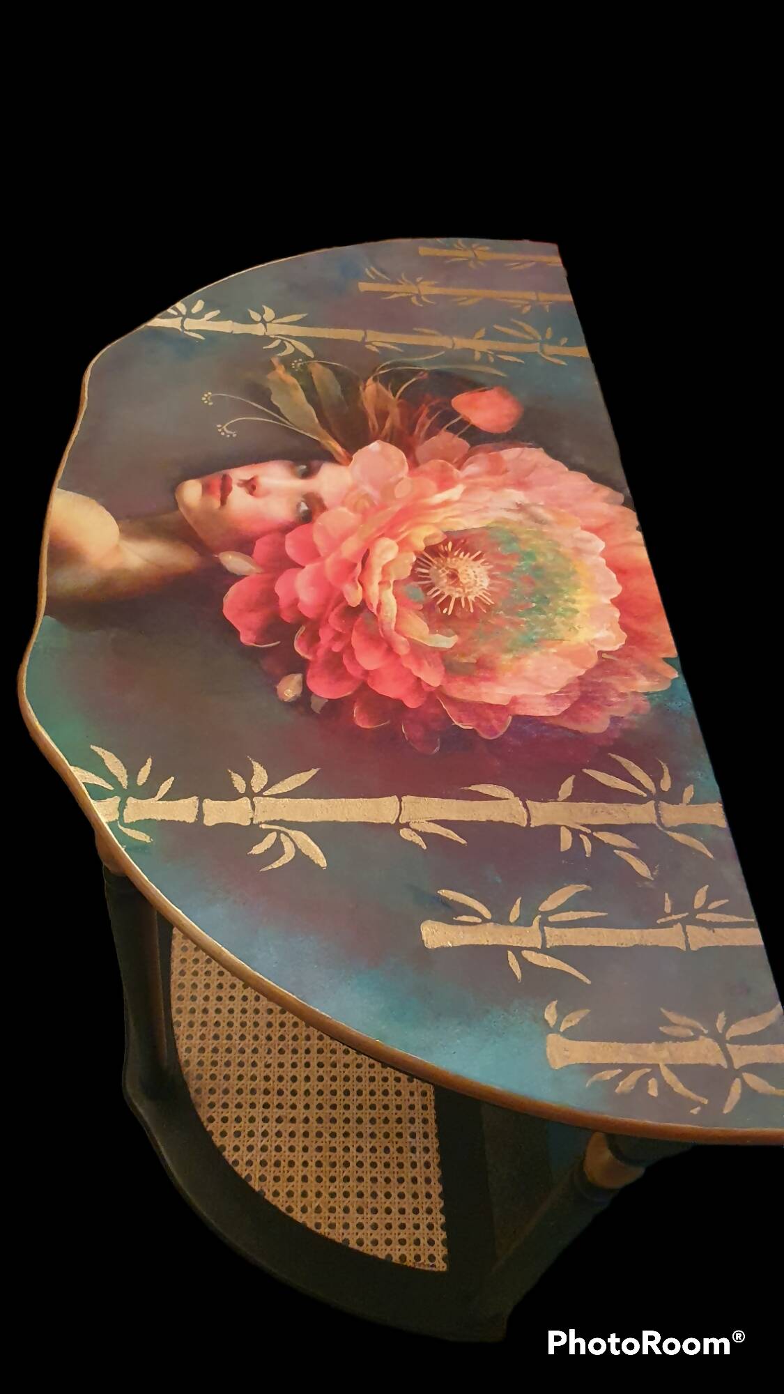 Hebe half moon table