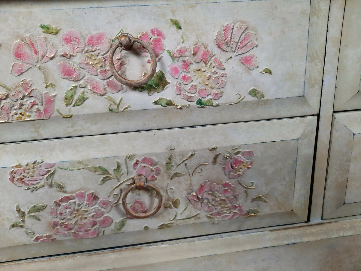 Hand painted stag sideboard/ dressing table/ hall table