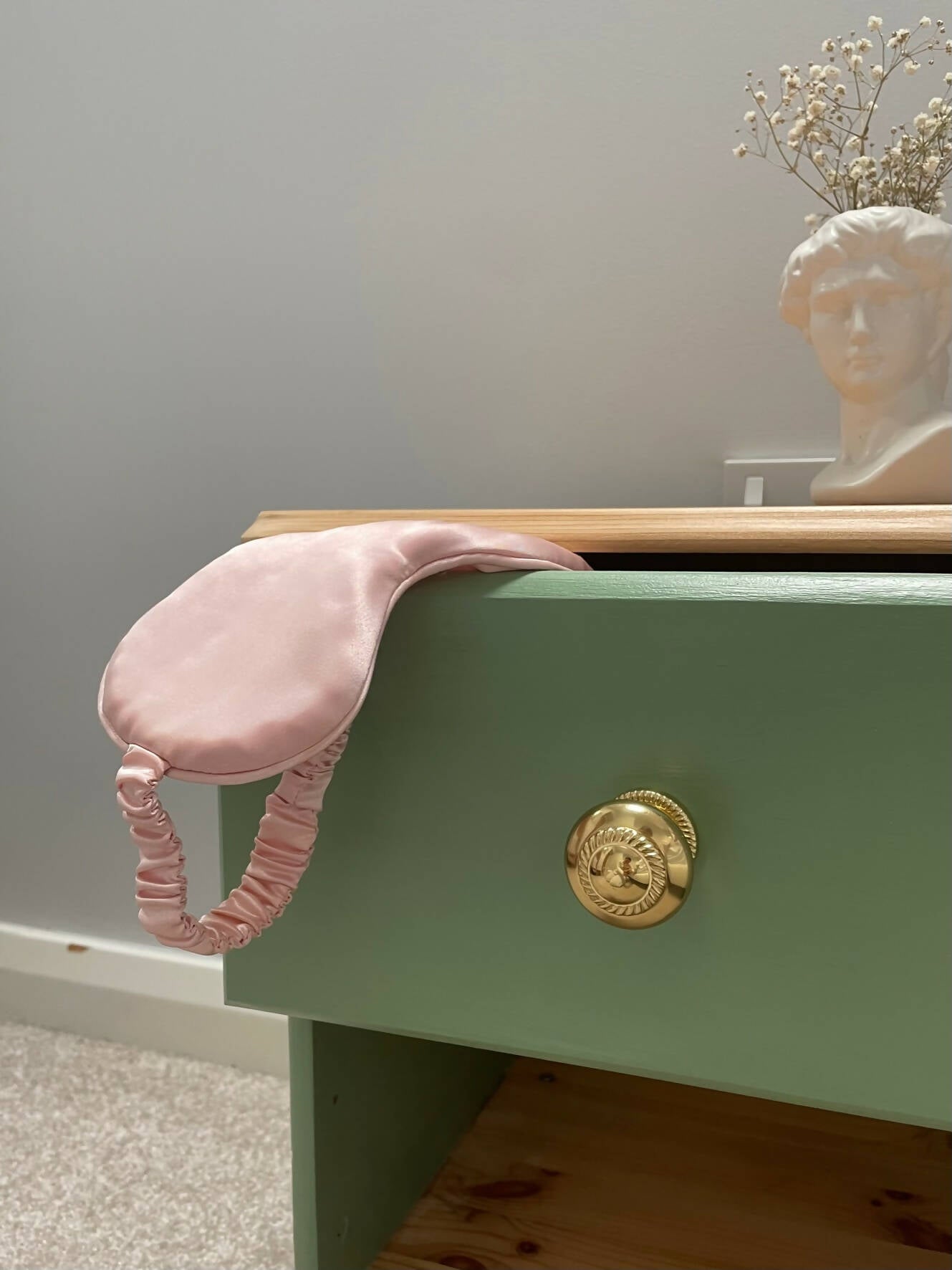 Green bedside tables with gold handles, 'Breakfast Room Green' from Farrow&Ball