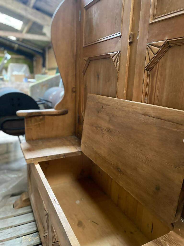 Solid pine Monks Bench