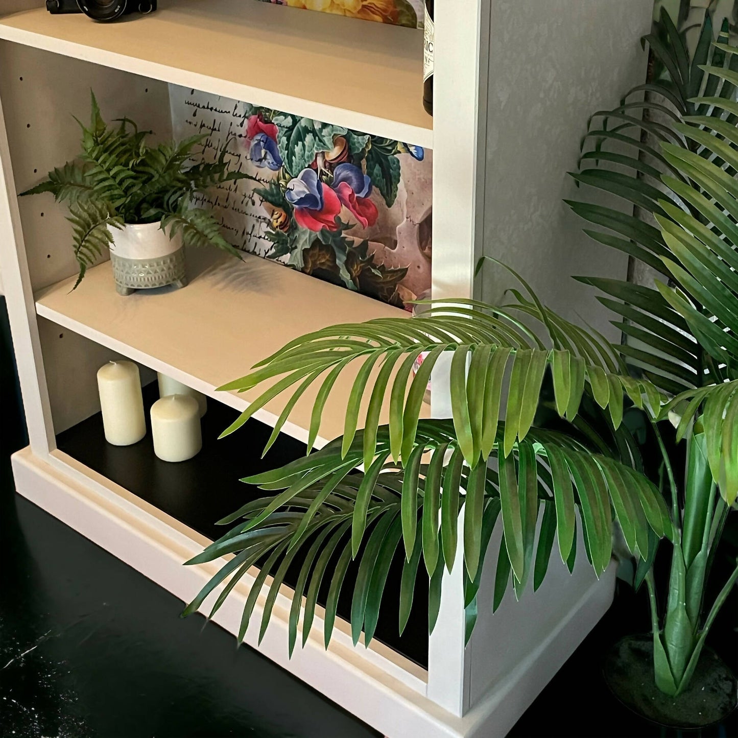 Stunning Skull & Flowers Display Shelf, Bookcase