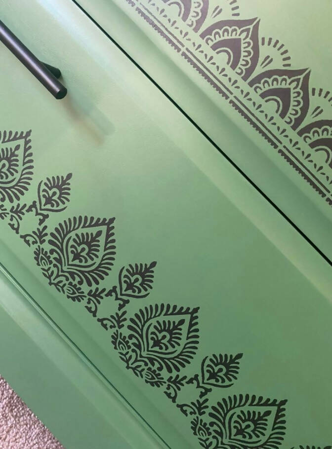 *STOCK CLEARANCE* Trendy Boho Style Green and Black Stag Large 3 Drawer Chest