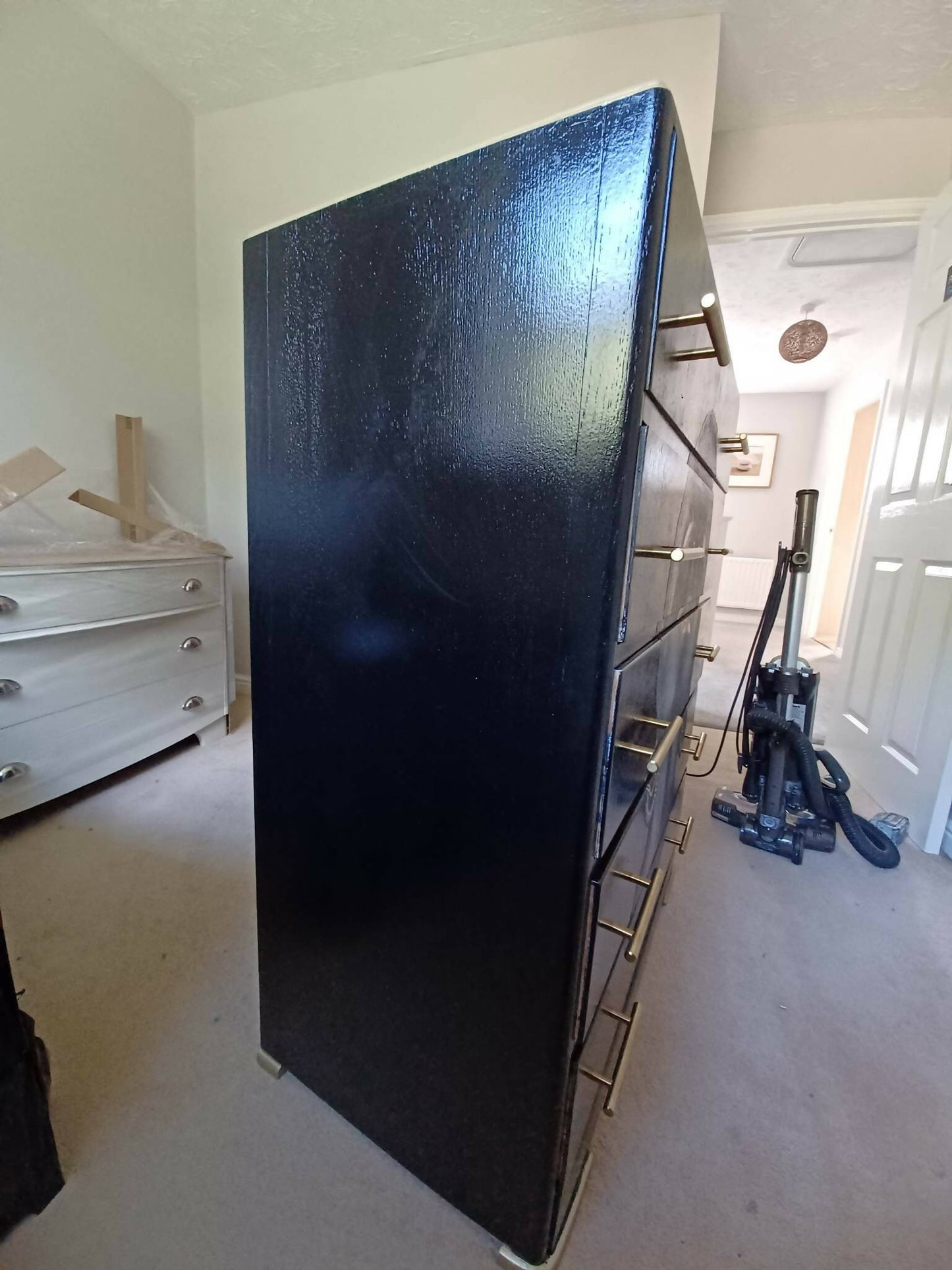 BEAUTIFUL BOHEMIAN ELEGANT BLACK AND GOLD DRAWERS