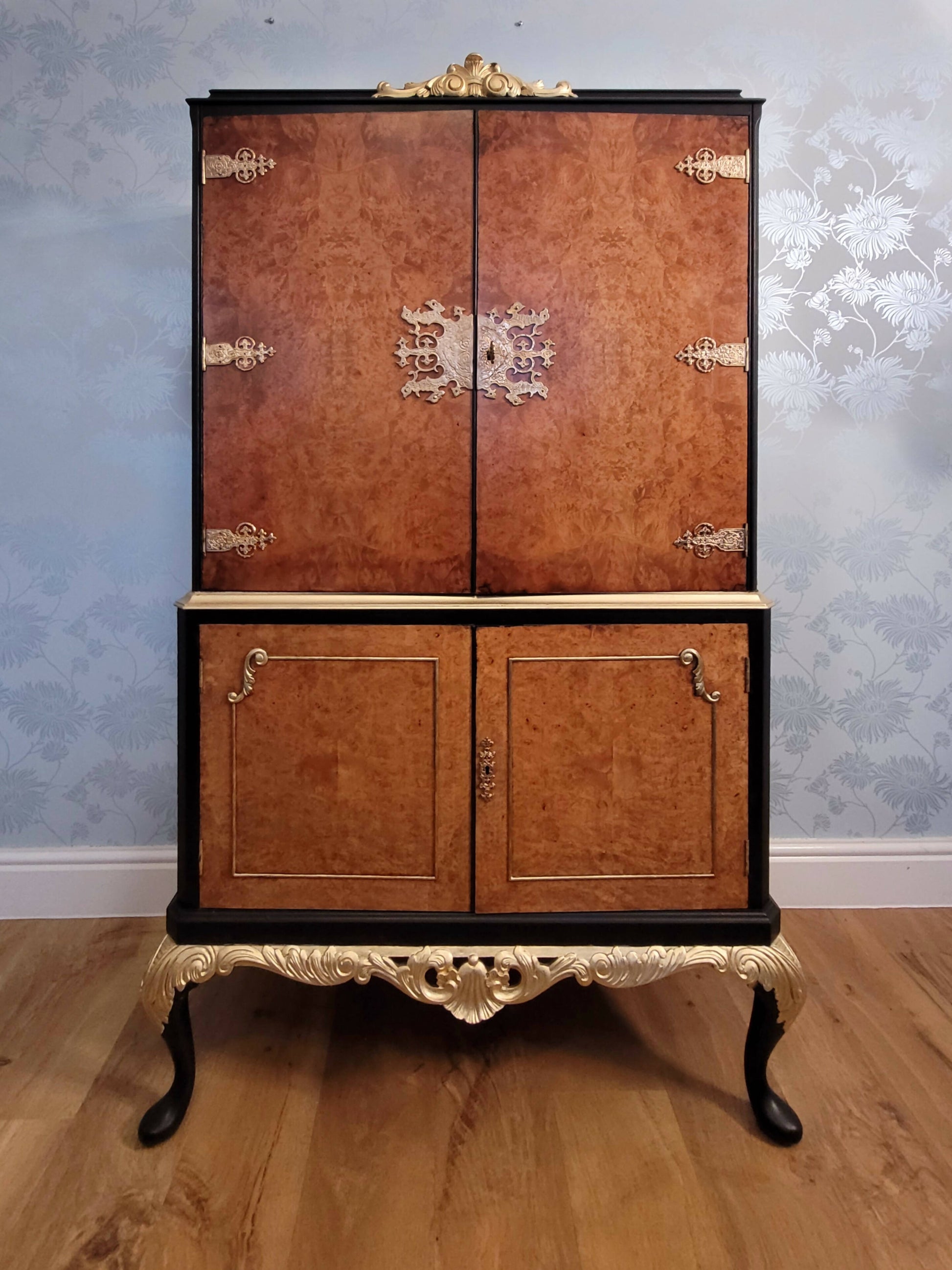 Cocktail Cabinet Front