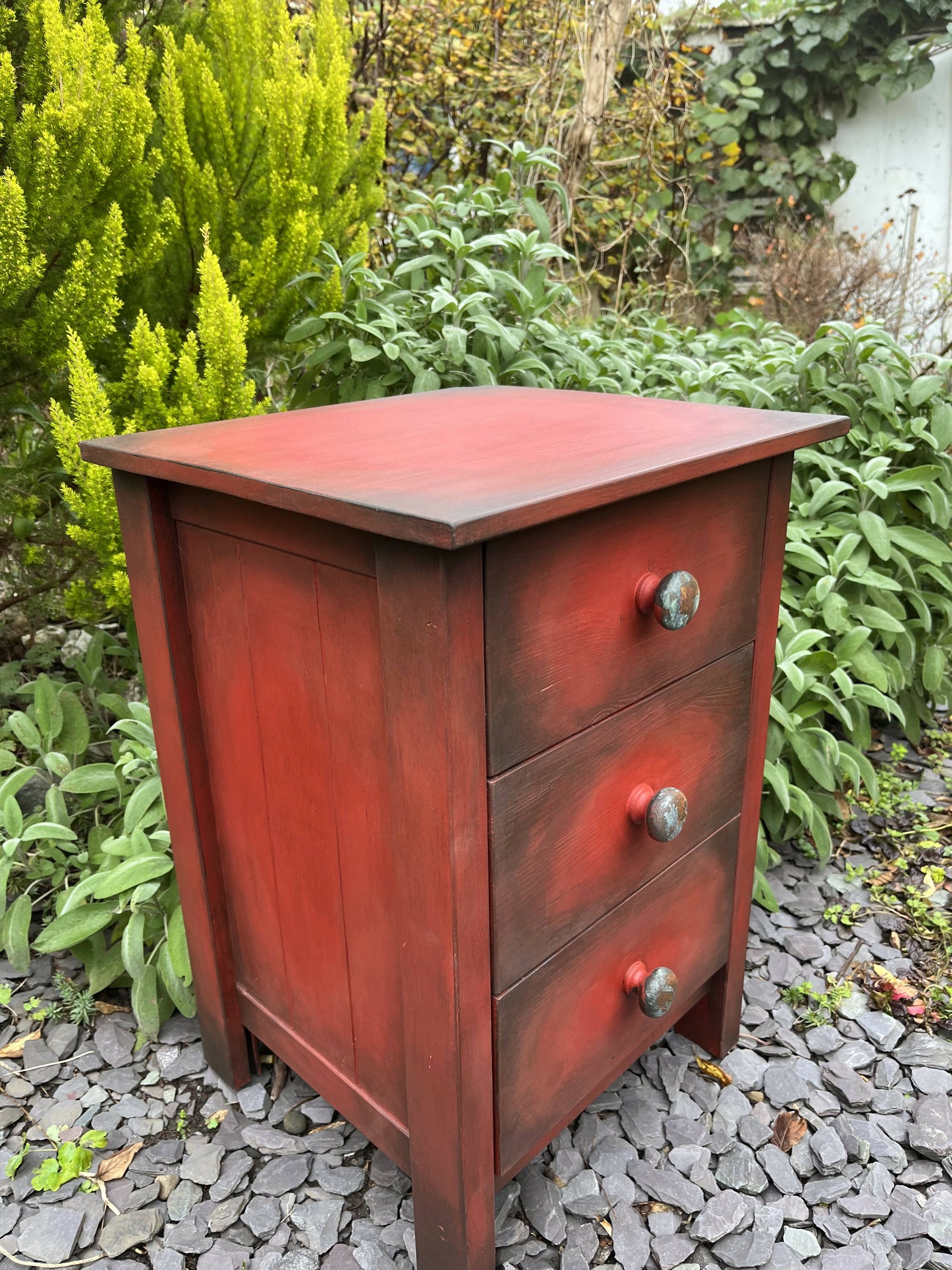 Bedside cabinet with drawers