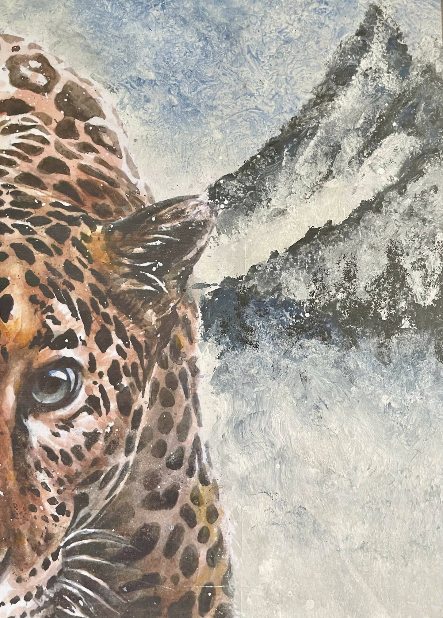 Majestic Glass Topped Snow Leopard Table