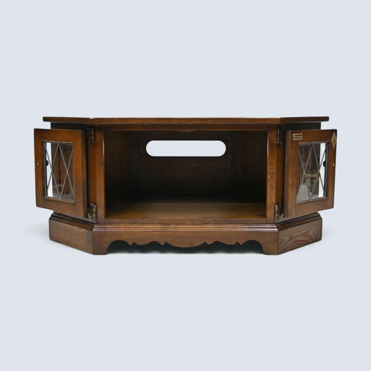 Old Charm TV Stand Linenfold Leaded Glass Doors Light Oak FREE UK Delivery*