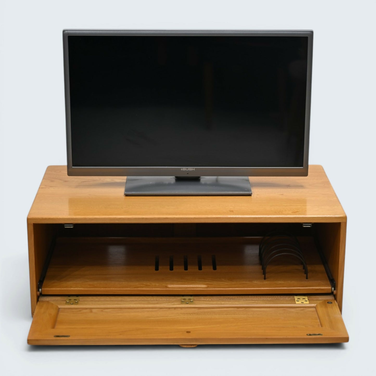 Ercol Windsor TV Stand / Video Unit Double Width Light Finish FREE UK Delivery*