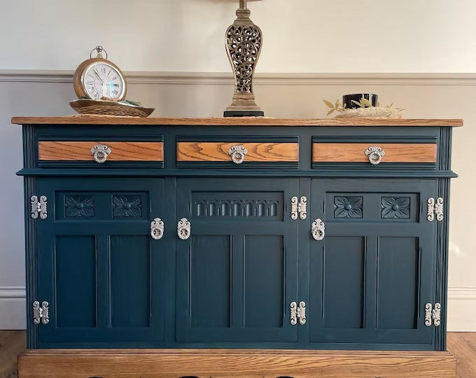 Oak Vintage Sideboard / painted furniture / Up cycled furniture / Handmade / Repurposed / Vintage / Farmhouse