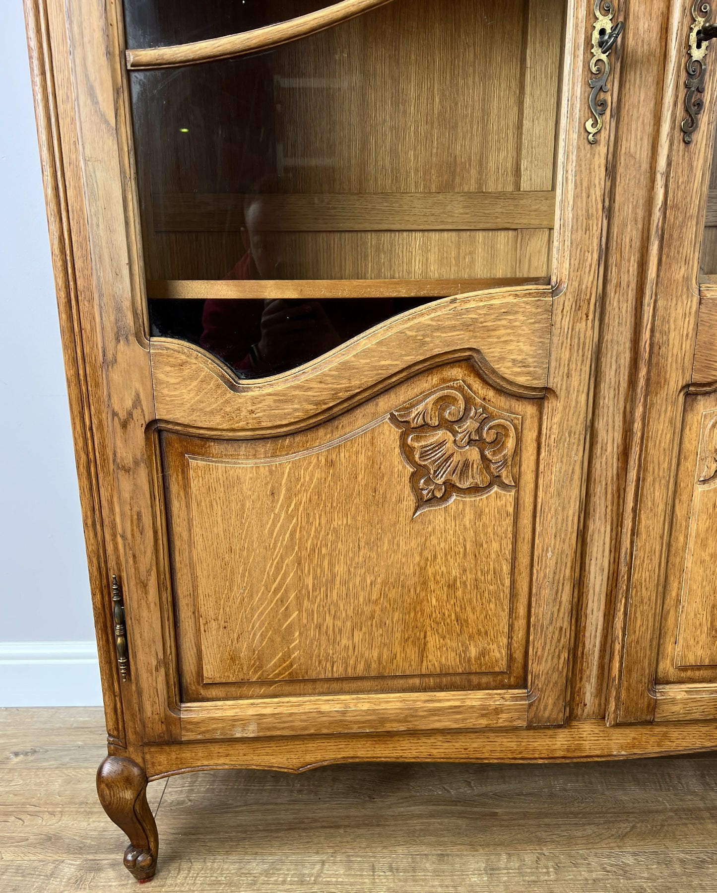 Bookcase Vintage French Louis XVI Oak Display Cabinet Carved Sideboard LOT 6346