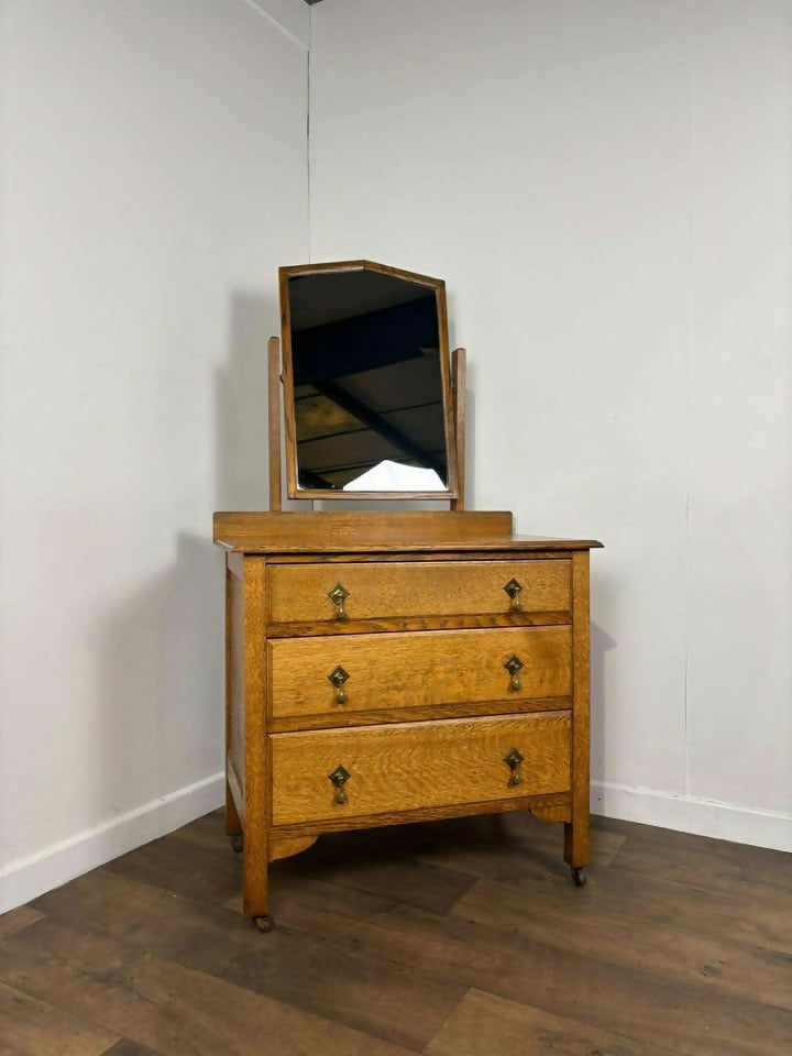 Early 20th Century Oak Dressing Table