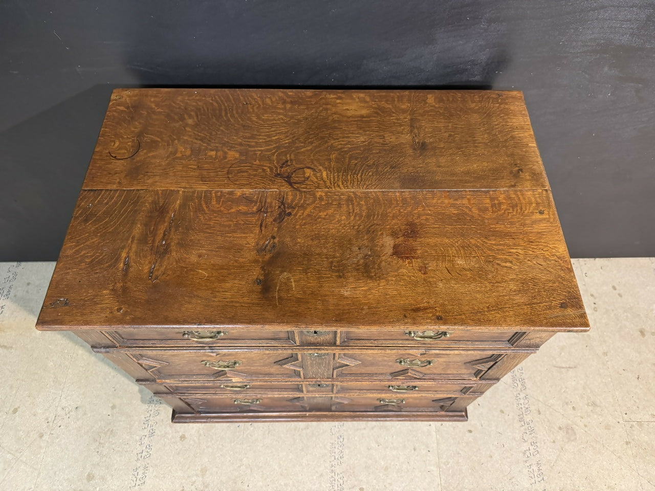 18th Century Oak chest of Drawers