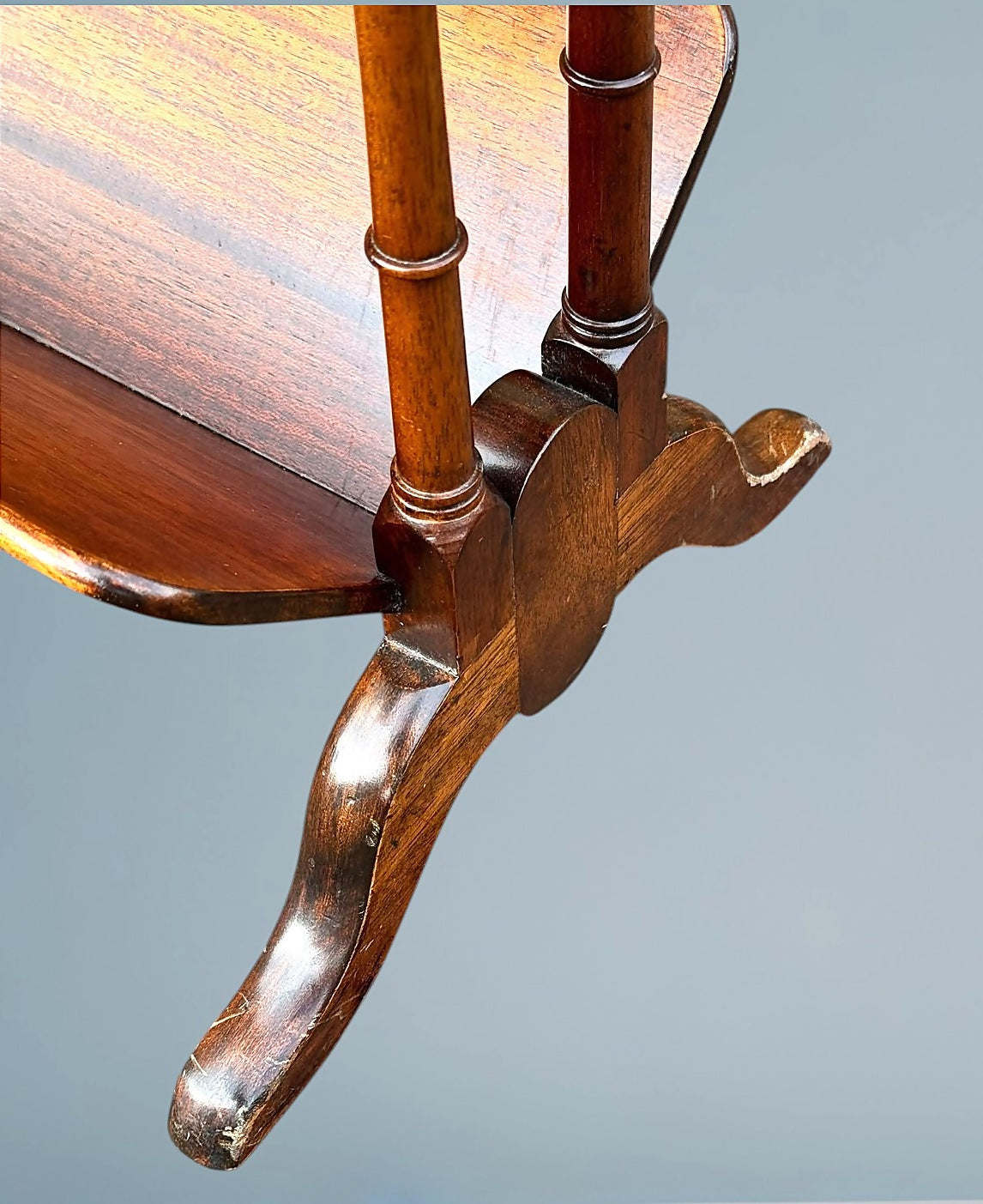 Reprodux Bevan Funnel Figured Mahogany Magazine Table – Upcite