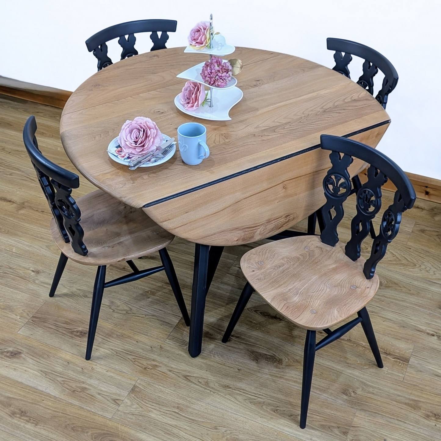 Ercol table & chairs - one leaf up