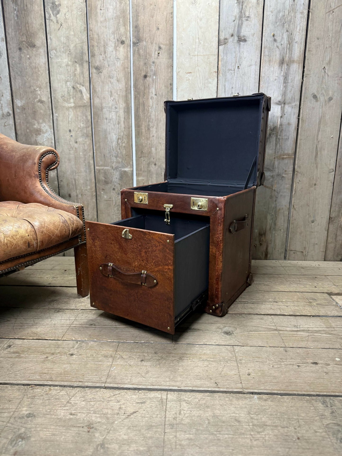 Luxury bridle leather 1 draw bedside cabinet