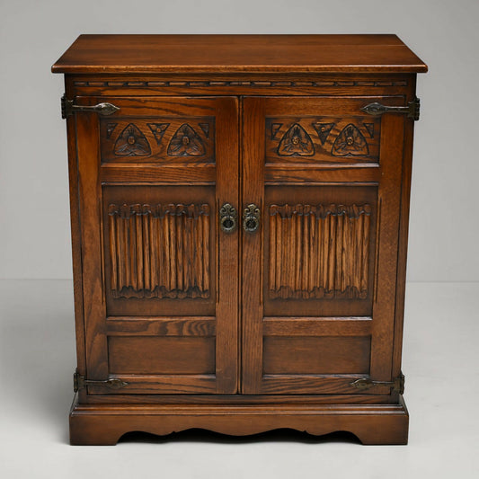 Old Charm Oak TV Video Cabinet Cupboard Tudor Brown Model 1962 FREE UK Delivery