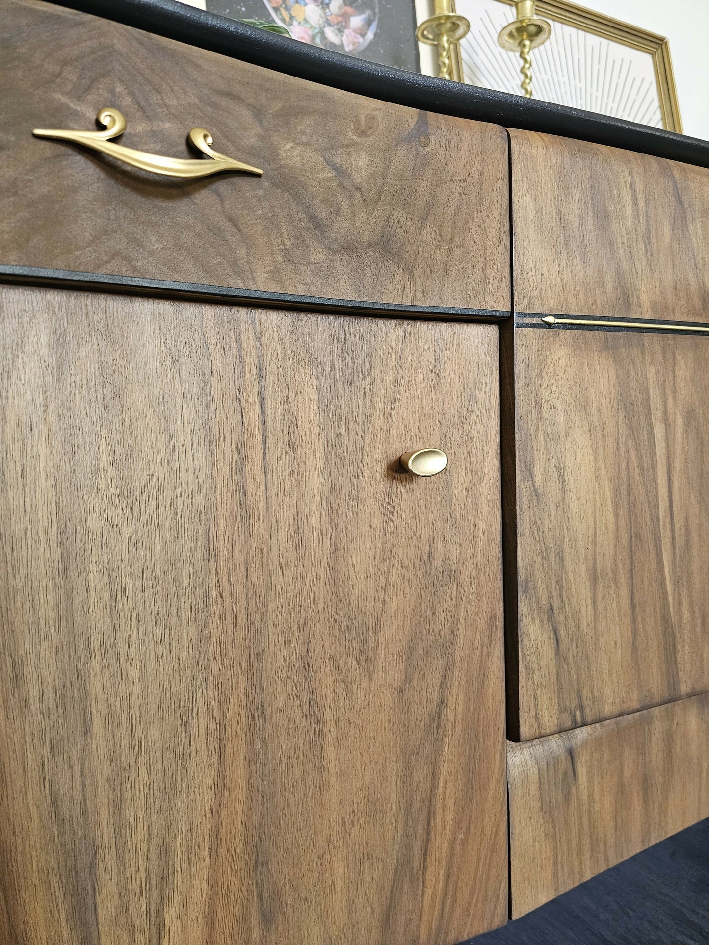 Mid Century Modern Beautility Drinks Cabinet / Sideboard / TV Cabinet