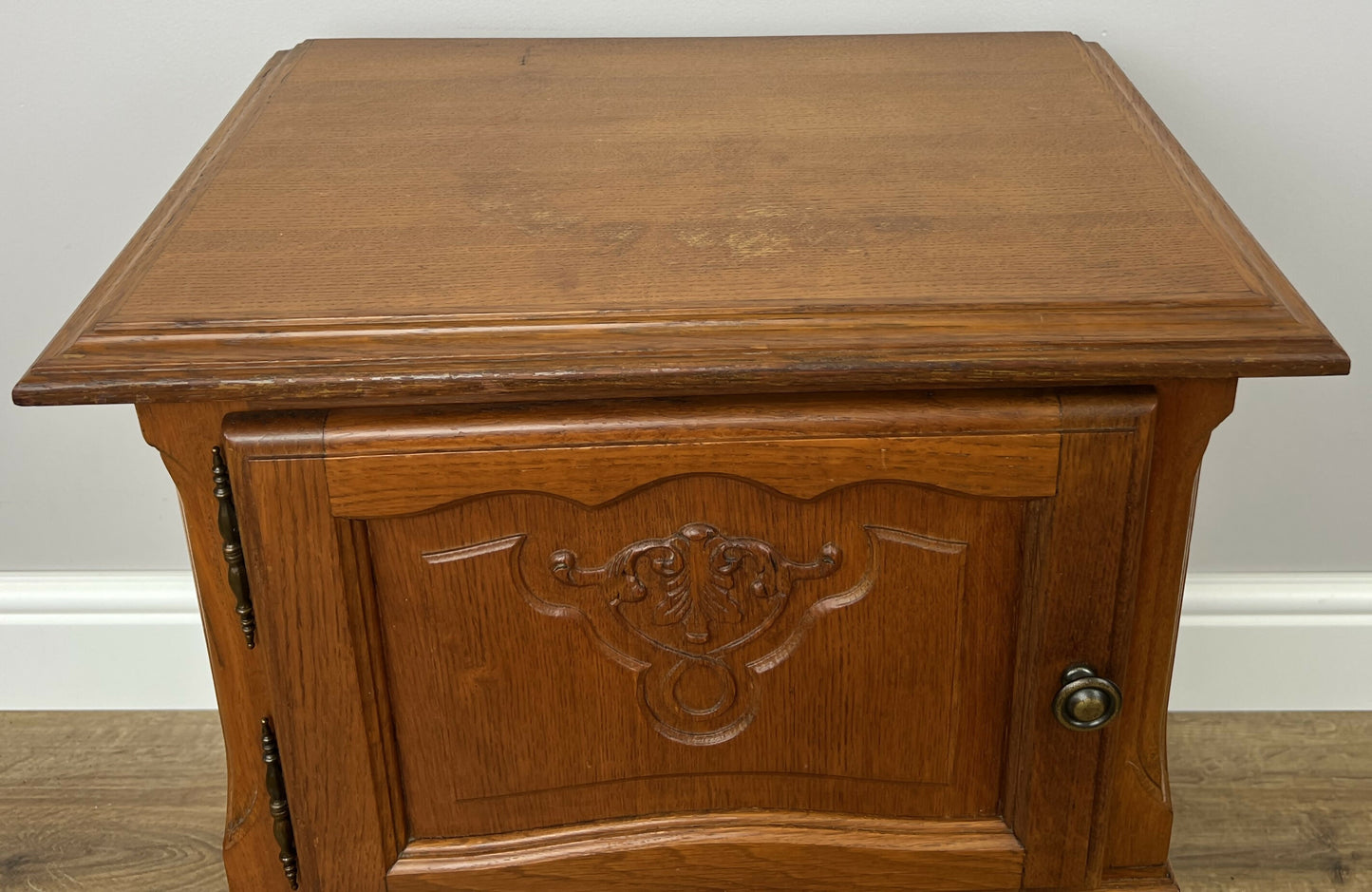 Pair of Bedside Tables Vintage French Louis Oak Nightstands Cabinets LOT 6219