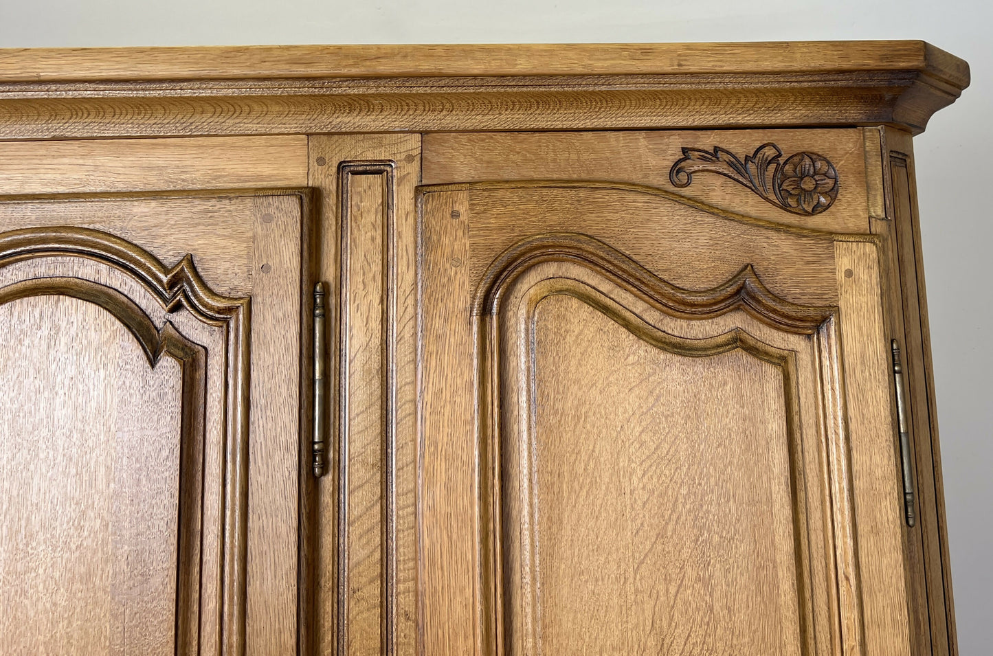 Wardrobe Vintage French Style Oak Four Door Carved Armoire Cabinet LOT 6116