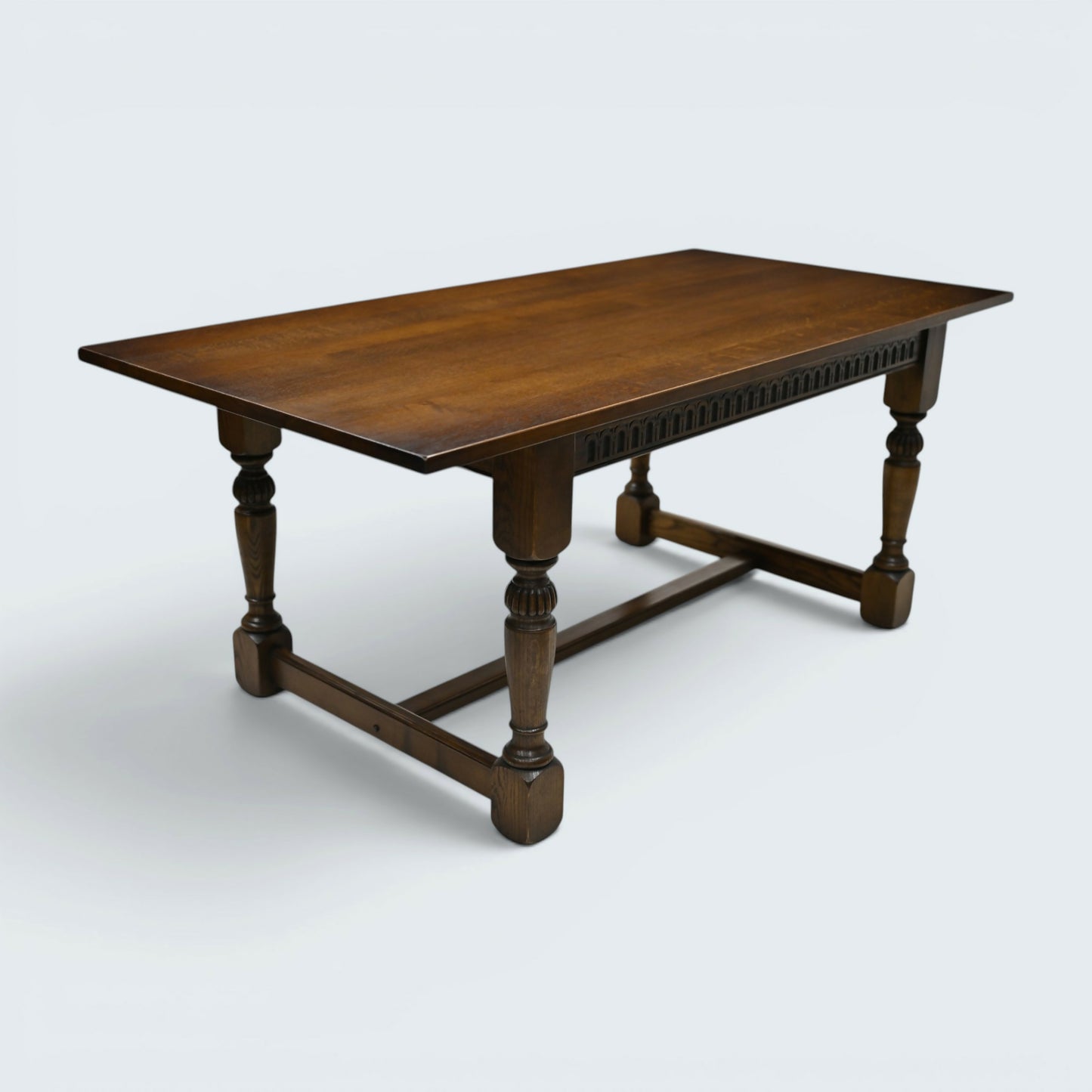 Old Charm Exeter Solid Oak Dining Table Light Oak VGC Seats 8 FREE UK Delivery