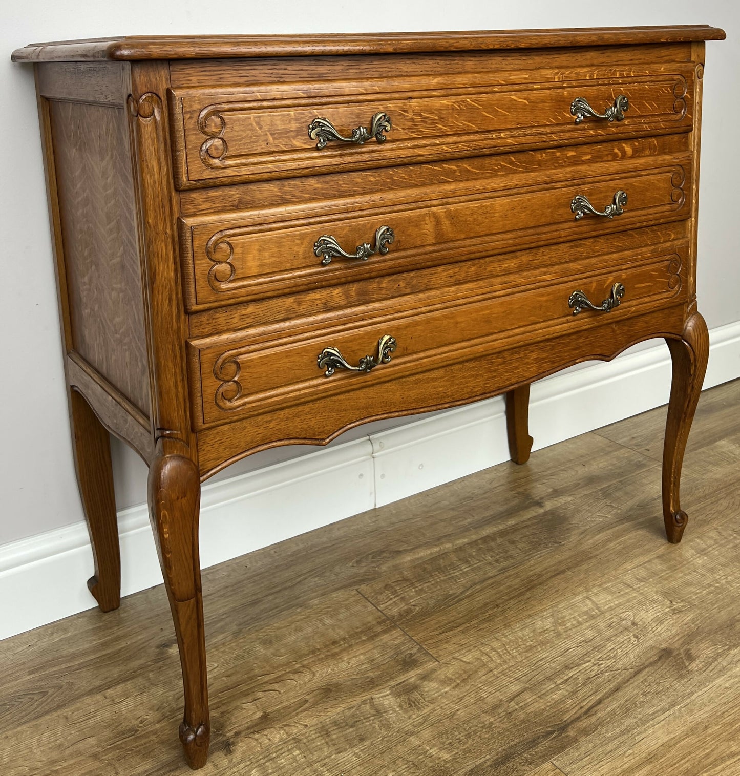 Chest of Drawers Vintage French Louis Oak 3 Drawers Carved Cabinet LOT 6234
