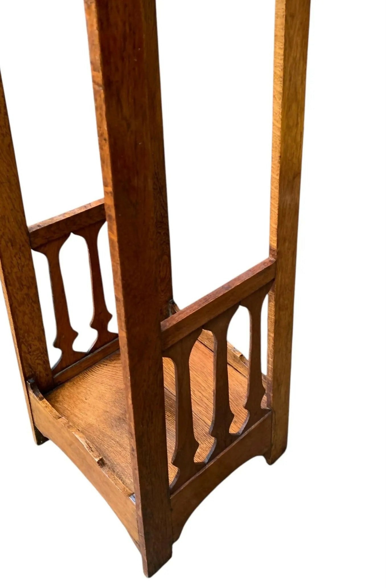 Arts and Crafts Oak Pedestal display Jardiniere stand