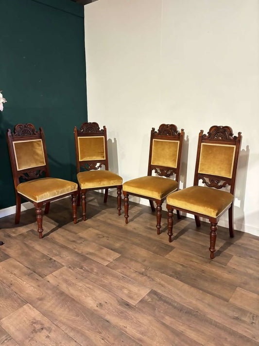 Four Edwardian Carved Walnut Dining Chairsxcx