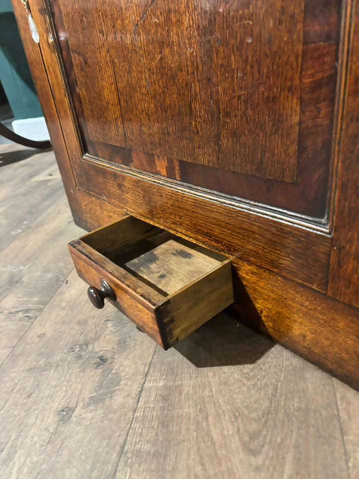 Georgian Oak with Mahogany Cross Banding Corner Cupboard77