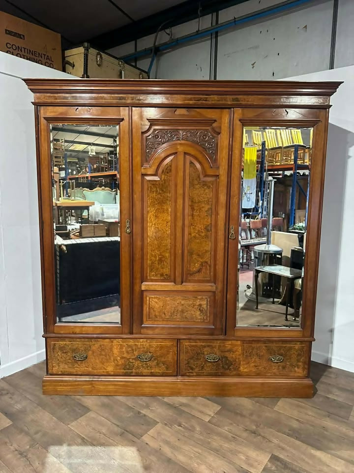 Victorian Walnut Triple Compactum Wardrobe – By Johnson & Appleyards Ltd., Sheffield