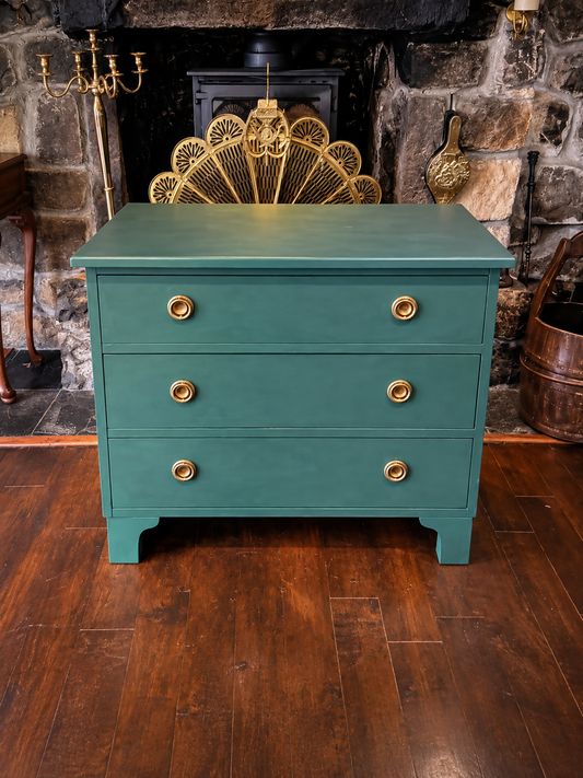 Vintage Heritage Green Chest of Drawers | Gold Bee Lined Drawers & Gold