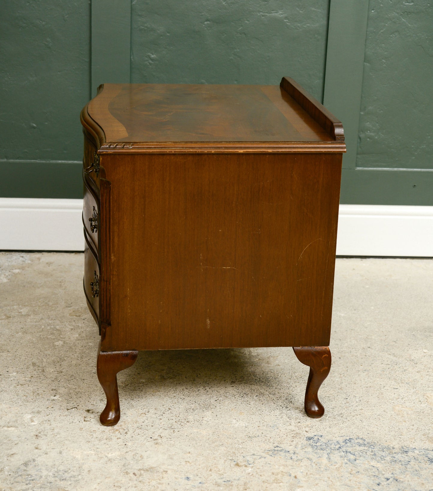 Small Burr Walnut Serpentine Chest of Drawers / Bedside Table - Queen Anne Legs
