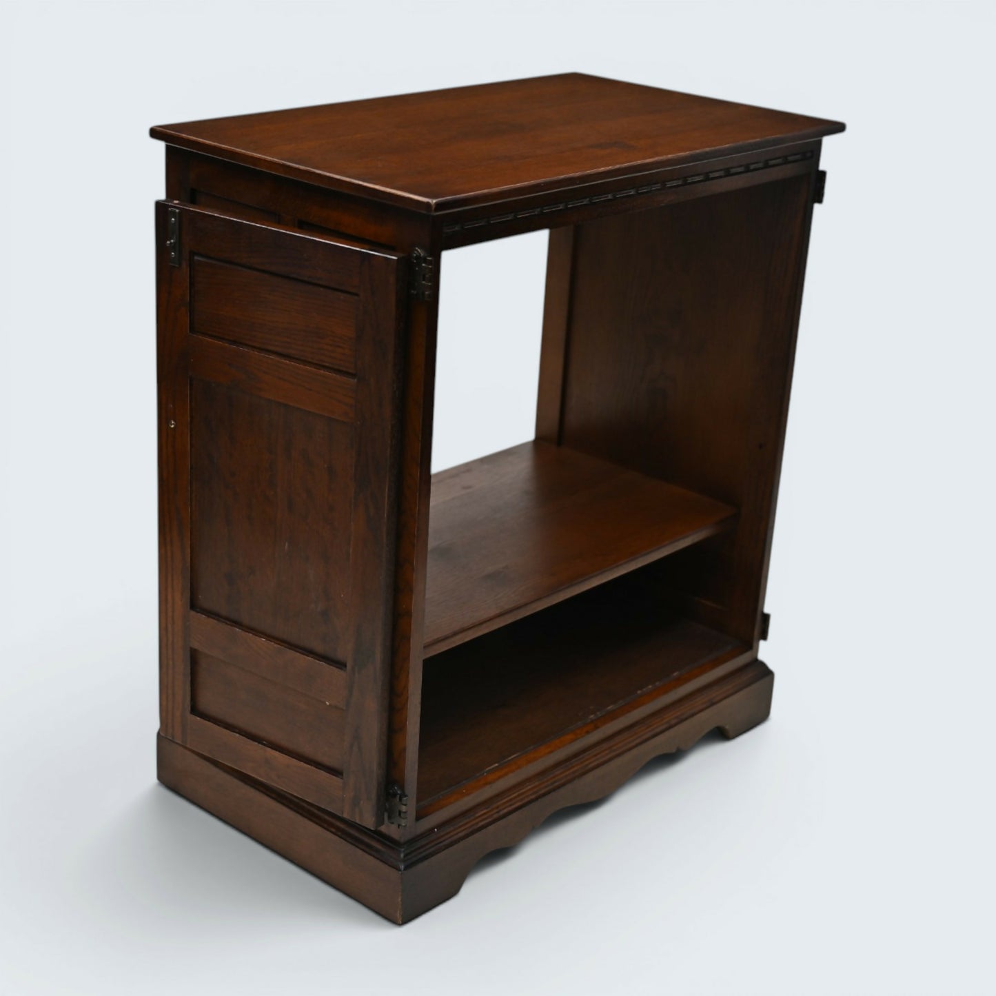 Old Charm Oak TV Video Cabinet Cupboard Light Oak Model 2053 FREE UK Delivery